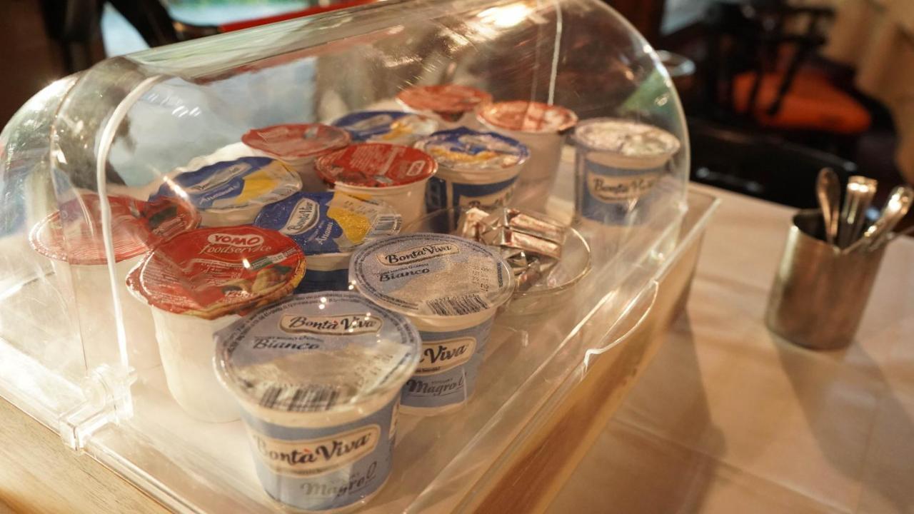 橡树乡村酒店 萨尔索马焦雷泰尔梅 外观 照片
