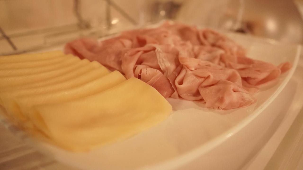 橡树乡村酒店 萨尔索马焦雷泰尔梅 外观 照片